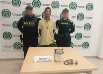 Joven es capturado en flagrancia al hurtar un medidor de gas en la comuna 10 de Riohacha