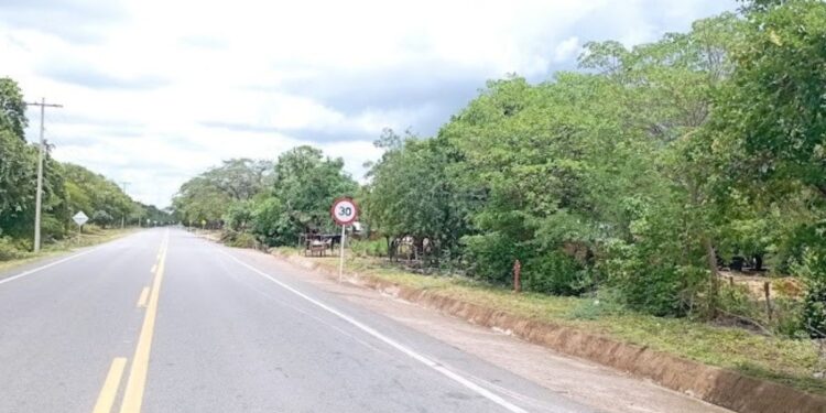 Ocho hombres armados amarran a una familia para saquear vivienda en zona rural de Albania