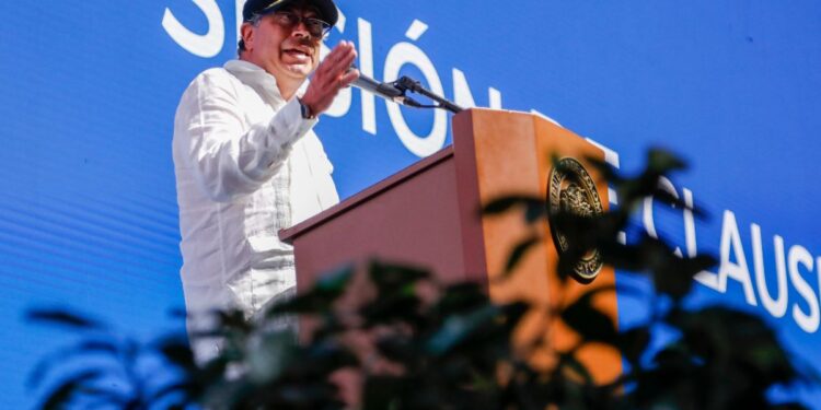 En mitaca los periodos del Congreso y presidente Petro