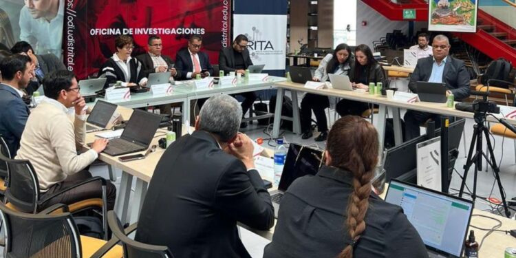 Carlos Robles participó en Consejo Nacional de Rectores para impulsar planes integrales de cobertura