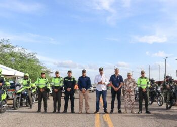 Gobernación de La Guajira entregó nuevos equipos al Escuadrón Vial de Seguridad