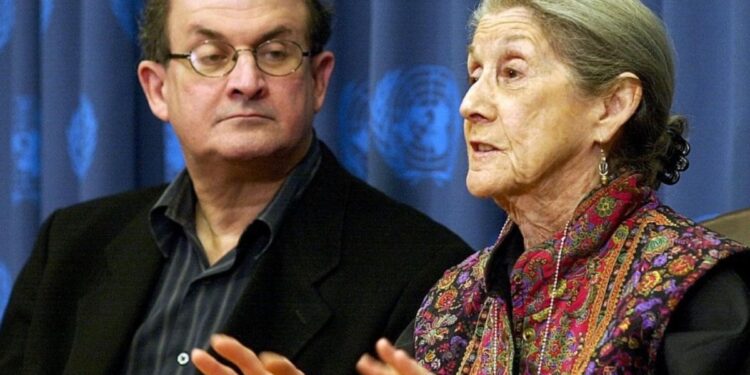 10 años sin Nadine Gordimer, Nobel de literatura