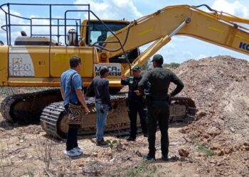 Capturan a hombre por daños a los recursos naturales e incautan retroexcavadora en Manaure