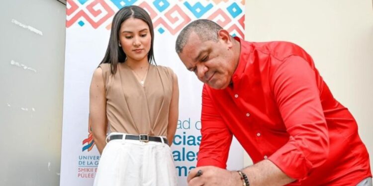 Isabella Ricciulli asume la dirección del programa de Comunicación Social en Uniguajira