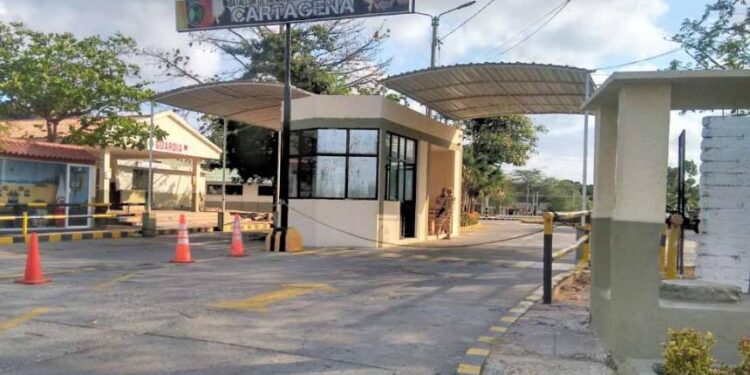 Soldado que estaba de centinela en el Batallón Cartagena recibió un disparo en confusas circunstancias