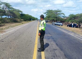 Comunidad wayuú mantuvo bloqueada la Troncal del Caribe entre Riohacha y Camarones