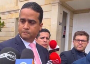 Gobernador de La Guajira pidió al presidente Petro declarar emergencia migratoria por posible nuevo éxodo desde Venezuela