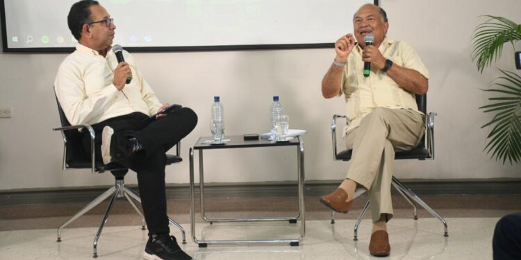 El exministro Amylkar David Acosta Medina habló de la economía del país vs la CREG