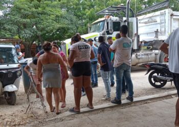 Habitantes de Cuestecita bloquearon la vía hacia Riohacha por la falta del suministro de agua