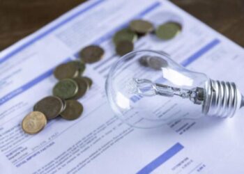 Incremento del 15,3% en tarifas eléctricas en Colombia, el más alto del siglo