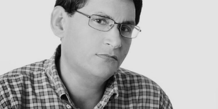 Fallece el compositor sanjuanero Luis Egurrola, el poeta romántico del vallenato