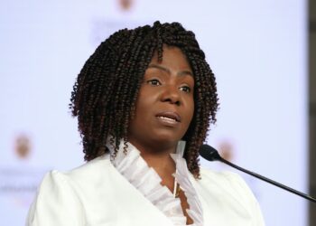 «Es incomprensible que la respuesta a la paz sea con terror»: Francia Márquez condena ataque del ELN en Arauca