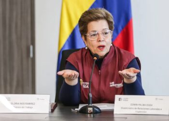 Obstáculos y acusaciones retrasan el avance de la reforma laboral en la Cámara de Representantes