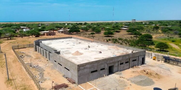 Avanza la construcción del primer hospital indígena rural en La Guajira, un hito para la comunidad wayuú