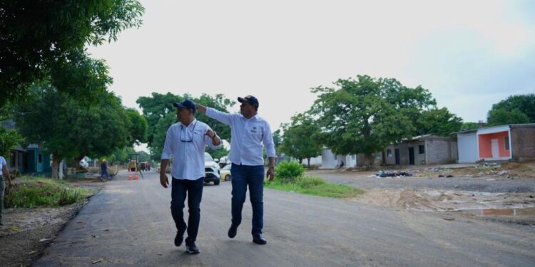 «Se acabaron las aguas estancadas en la calle 40, las obras de malla vial ya están dando resultados”:  alcalde de Riohacha