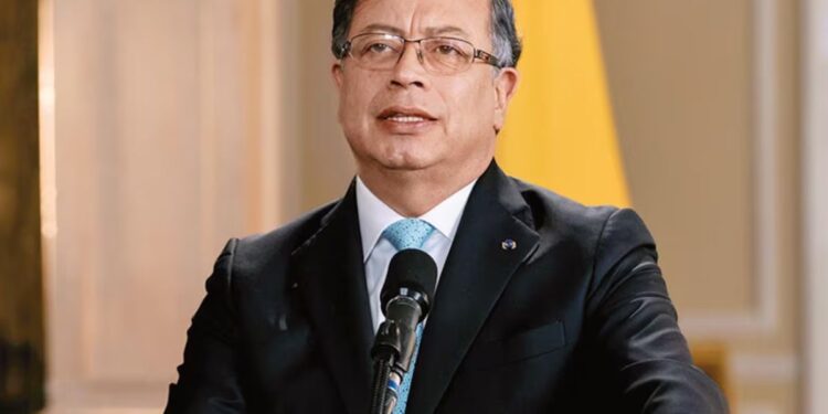 Aumenta la desconfianza hacia el Gobierno de Gustavo Petro según encuesta