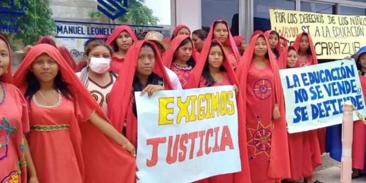 Colombia es pionera en educación indígena propia