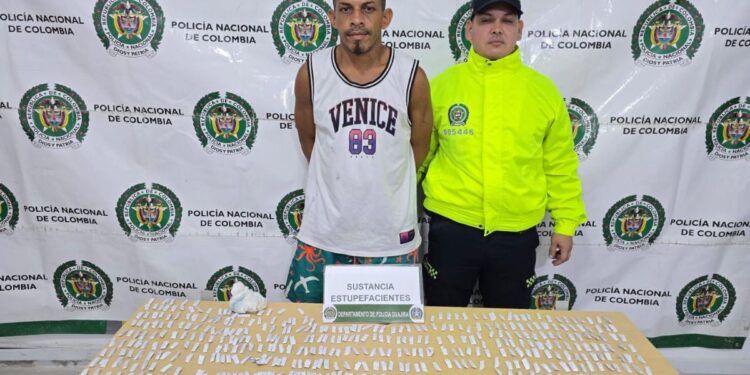Cae alias ‘Chan’ con 680 papeletas de bazuco y 20 dosis de base de coca en Riohacha