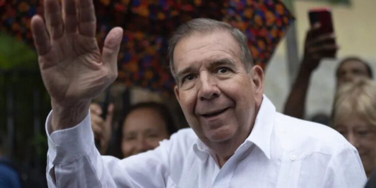 Edmundo González, líder opositor venezolano recibe asilo político en España tras huir de la persecución chavista