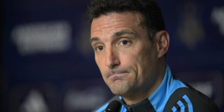 Scaloni expresó su descontento por el horario del partido frente a Colombia en Barranquilla: «No ayuda al espectáculo»