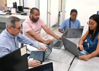 Uniguajira recibe auditoría anual de Icontec, para verificar procesos de calidad norma 9001:2015