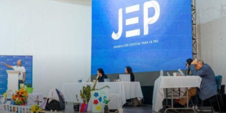 Gobierno plantea la posibilidad de cerrar la JEP