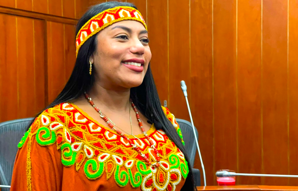Senadora Marta Peralta impulsa baja en precio de la gasolina en La Guajira