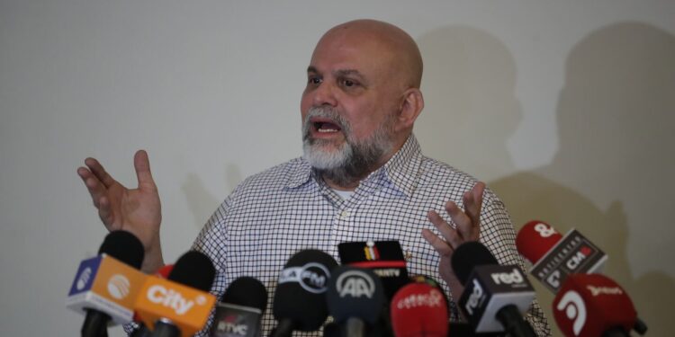 Tribunales de Justicia y Paz reactivan procesos contra Salvatore Mancuso por más de 65,000 hechos criminales