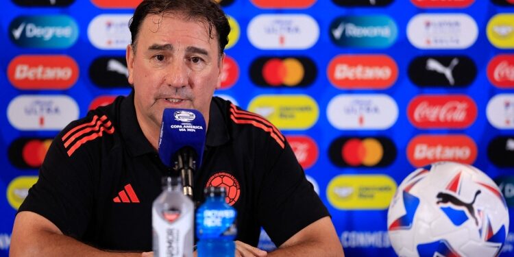 Néstor Lorenzo denunció espionaje en los entrenamientos de la Selección Colombia previo al duelo ante Bolivia