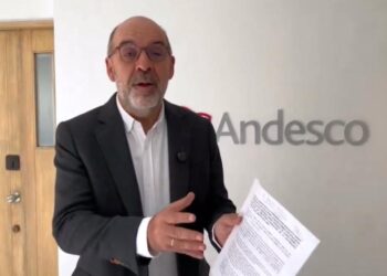 Andesco advierte ilegalidad en suspensión de cobro de alumbrado público y otros servicios