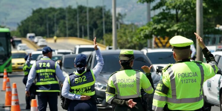 Gobierno reforzará control de viajes de menores para combatir tráfico infantil