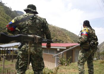 Asalto bancario en Corinto, Cauca, desata intenso tiroteo entre disidencias y Fuerza Pública
