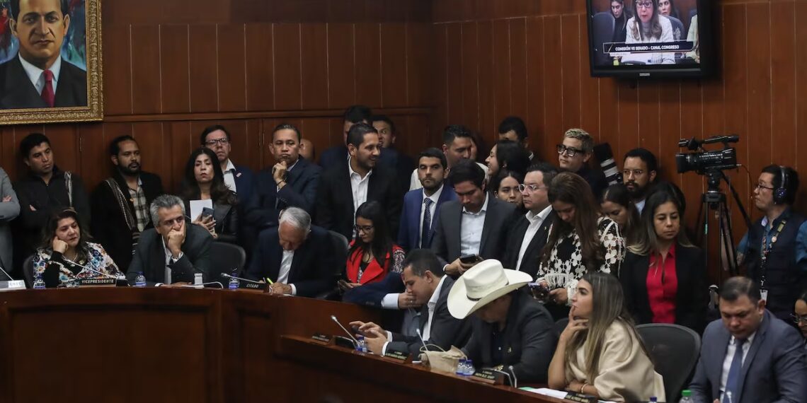 Gobierno evalúa mensaje de urgencia para impulsar la aprobación de la reforma a la salud