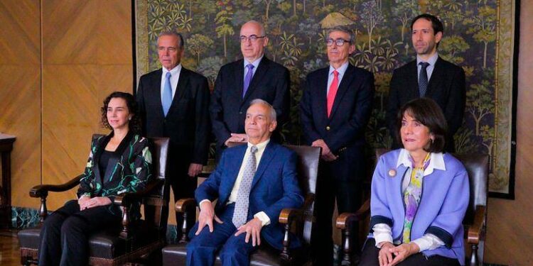 Analistas esperan importante reducción de la tasa de interés del Banco de la República