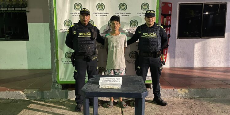 Capturan a joven que portaba varias dosis de base de coca en el barrio Buenos Aires de Maicao