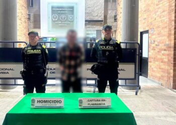 En Bogotá un hombre asesinó a sus dos hijos y la comunidad intentó lincharlo