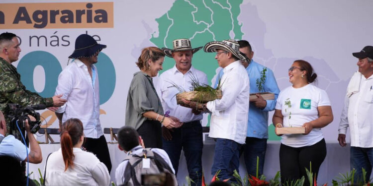 Gobierno avanza en la entrega de tierras a campesinos: 50.000 hectáreas previstas para este mes