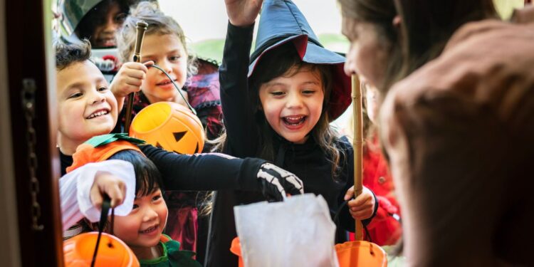 Invima insta a estar alerta por dulces y otros productos fraudulentos durante celebración de Halloween