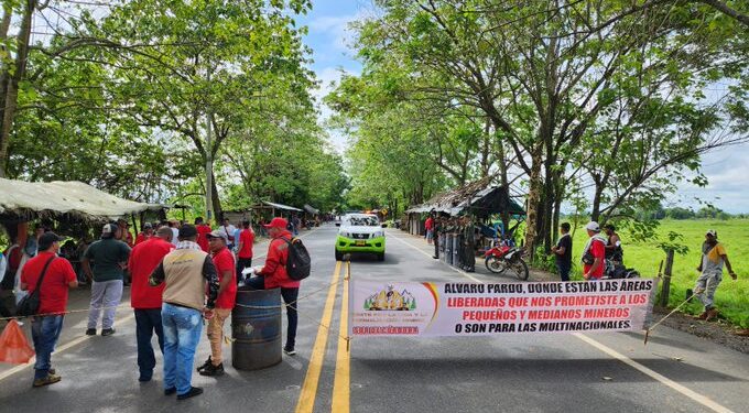 Sector minero adelanta protesta nacional indefinida contra el Gobierno del presidente Gustavo Petro