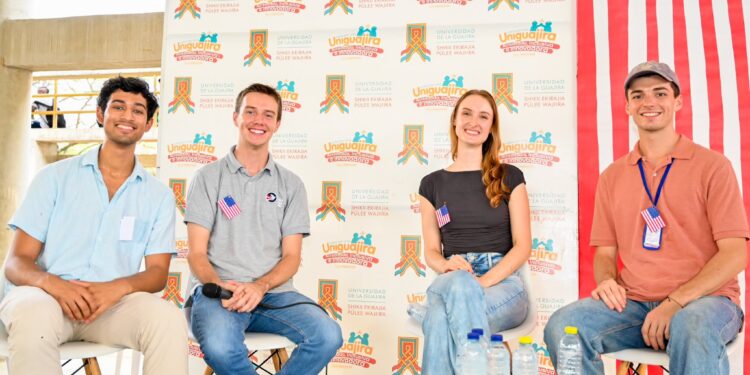 Uniguajira fomenta el aprendizaje intercultural con el evento ‘World Voices: a multilingual experience’