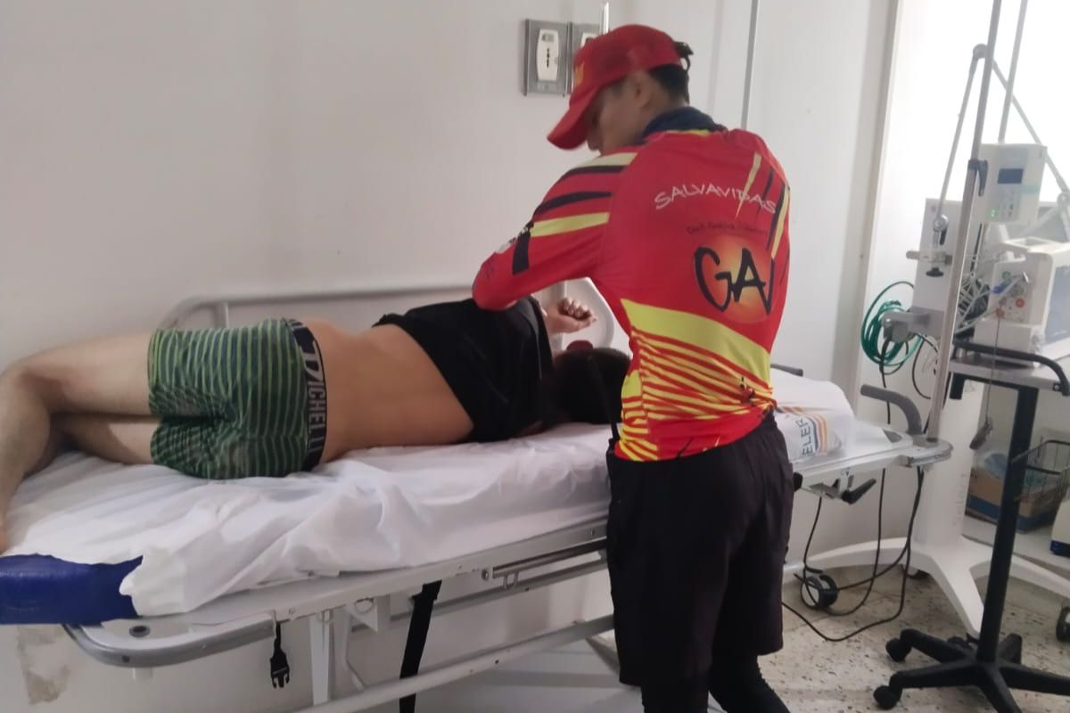 Rescatan a un menor y adolescente a puntos de morir por inmersión en las playas de Riohacha