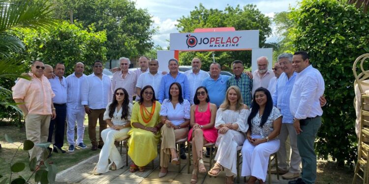 Columnistas celebraron en Barrancas el cuarto aniversario de ‘Ojo pelao magazine’