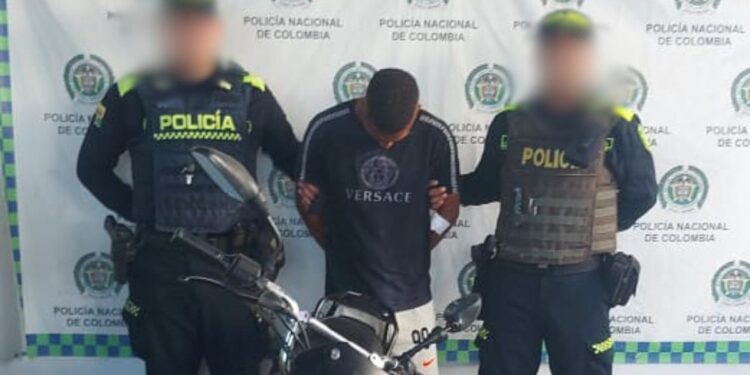 En Maicao, capturan a un hombre de 24 años de edad por hurto de una motocicleta
