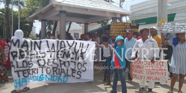 Comunidades wayuú de Riohacha salieron a manifestar en contra de los desalojos