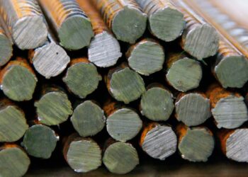 Gobierno impuso salvaguarda para la importación de barras de hierro y acero desde países de la Comunidad Andina