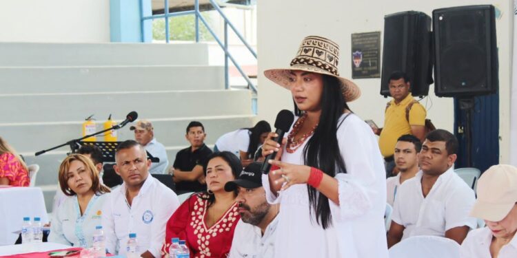 Senadora Martha Peralta le sigue poniendo la lupa a las fluctuaciones de energía eléctrica en Manaure y Uribia