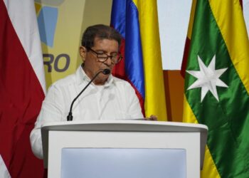 José Félix Lafaurie continuará en el equipo  negociador del Gobierno nacional con el ELN