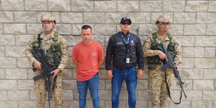 Capturan a suboficial del Ejército por presunto tráfico de material de guerra en La Guajira