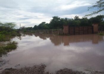 Comunidades wayuú en Manaure solicitan ayuda urgente tras desbordamiento del río Ranchería