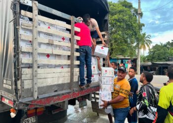Ecopetrol y Cruz Roja entregan ayudas humanitarias para  afectados por la emergencia invernal en Dibulla
